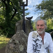 Saint-Triphon : une sculpture d'André Raboud prend place aux côtés de la tour